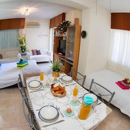 Apartment Poseidon Boutique 1 *